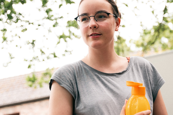 Troost in een draadje wol – hoe Elien met haar knuffeltjes kinderen blij maakt